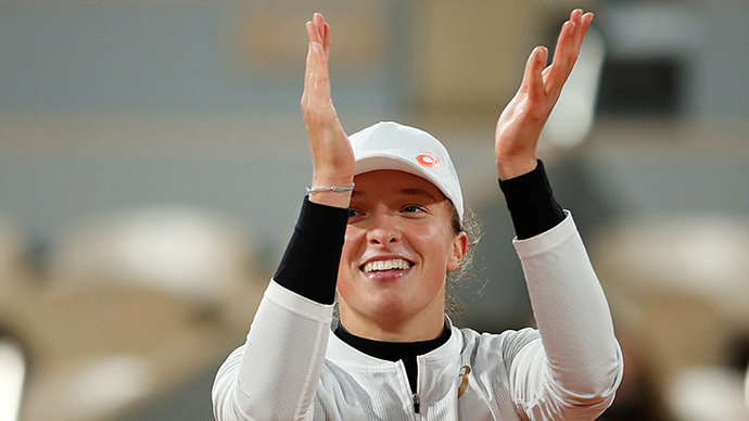  Schwentek made her debut in the top 5, Potapova climbed 12 positions in the WTA0 rating 